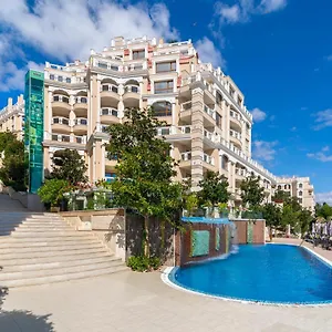 la-mer-apartcomplex.goldensandshotels.net/
