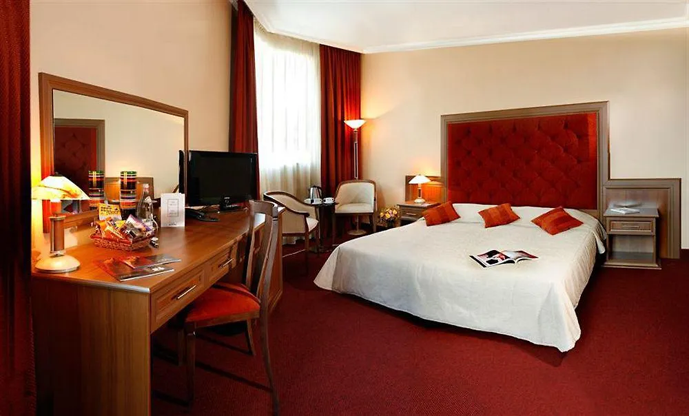 Expo Hotel София