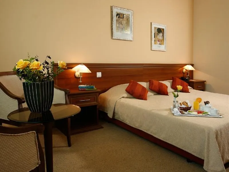 Expo Hotel Sofia 4*,  Bulgaria